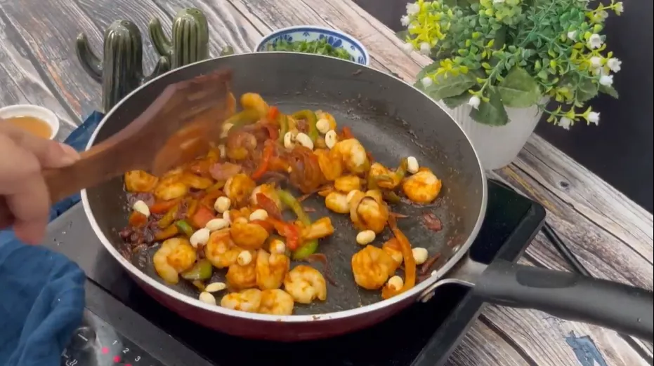Spicy Mango Shrimp Stir Fry Recipe